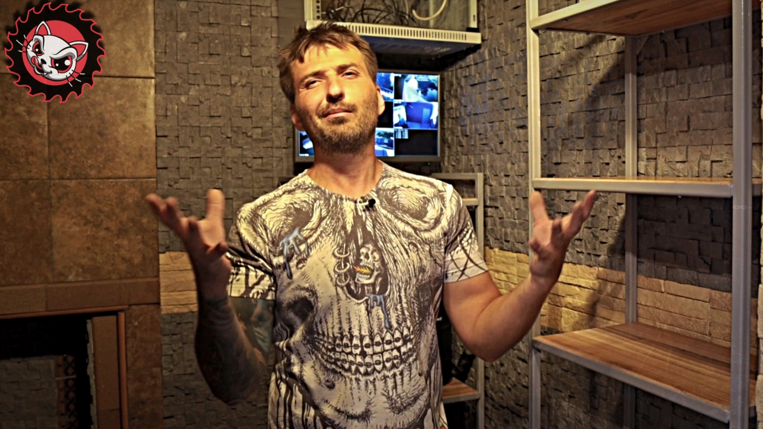 Стеллажи для инвентаря, не очень просто но надежно. смотреть онлайн