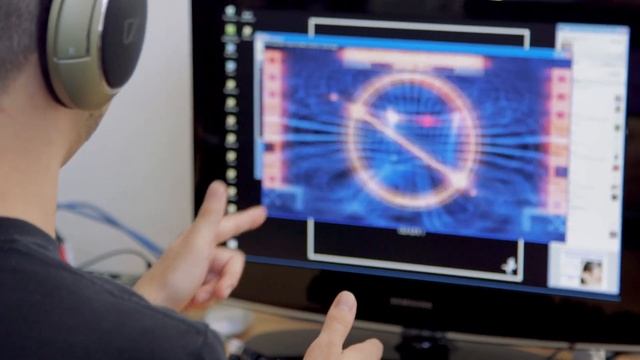 Double Fine and Dropchord Gets You Spinning смотреть онлайн
