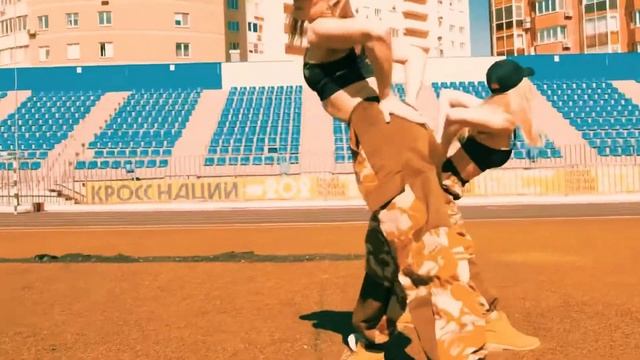 Beamer | Анна Золотарева и Елена Козарь смотреть онлайн