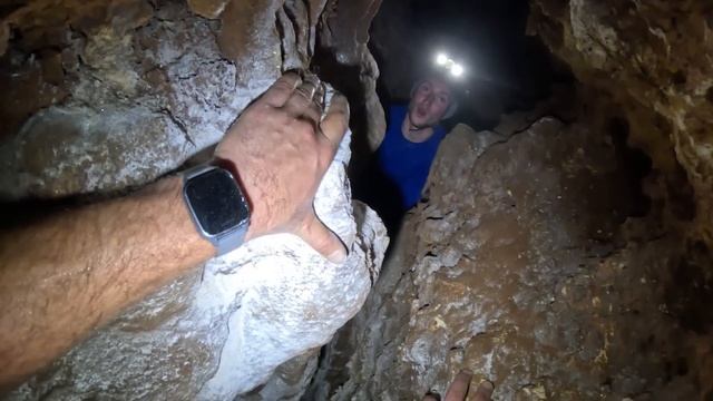 Rapelling 60' Into Unexplored Cave... Cave Diver Nearly Drowns!!! смотреть онлайн