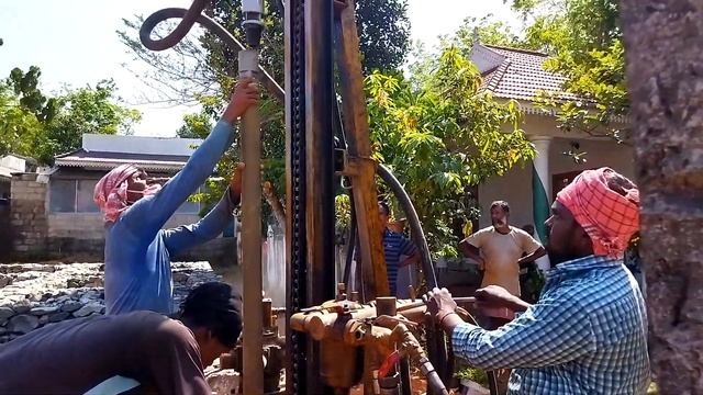 Borewell drilling 4.75 inch machine for risky place.വണ്ടി കയറാത്ത സ്ഥലത്ത് കുഴൽ കിണർ അടിക്കുന്ന രീത смотреть онлайн