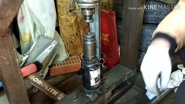 Пресс для гаража ЗА КАЧЕСТВО ИЗВИНИТЕ смотреть онлайн