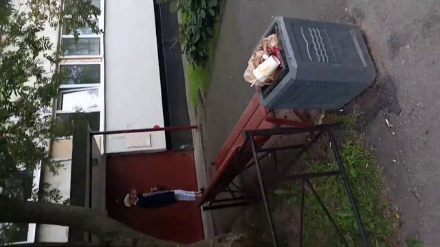 Странности на улицах города | Артем Гусейнов | Очень Странная Бабушка смотреть онлайн