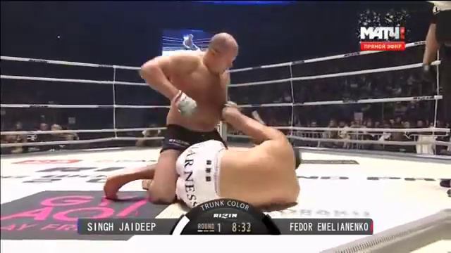 ФЕДОР ЕМЕЛЯНКО vs ДЖАСДИН СИНХ смотреть онлайн