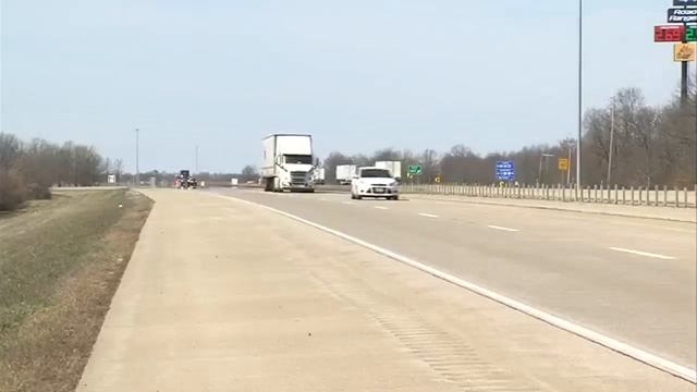 Local drivers react to another Illinois State trooper death смотреть онлайн