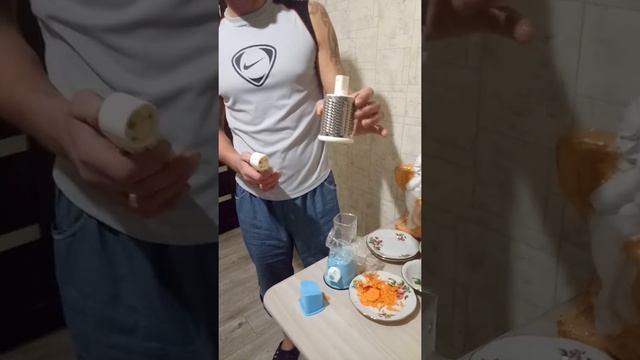Овощерезка 3 в 1.Пластик смотреть онлайн