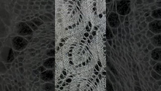 Шаль Гейл из итальянского кидмохера на шёлке. Свяжу на заказ.