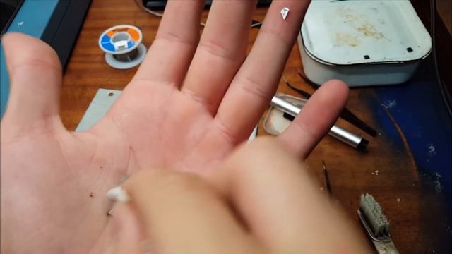 Увеличение объема памяти на видеокарте. Часть 1 - Реболл чипов памяти. смотреть онлайн