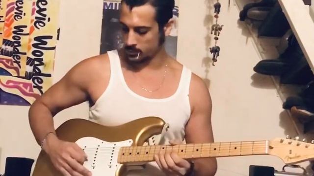 זוהר ארגוב - נזכר אני במבטך - פתיחה(גיטרה) смотреть онлайн