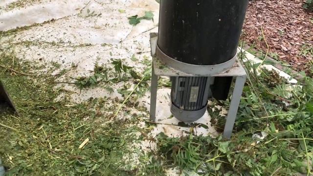 Садовый измельчитель веток своими руками. На что он способен и чем лучше магазинного измельчителя смотреть онлайн