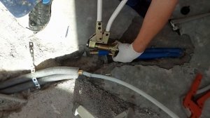 Обзор аксиального инструмента для монтажа фитингов PEX  с Алиэкспресс (аналог REHAU).