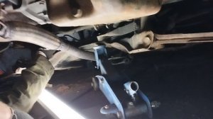 Хендай Гетц. Замена подрамника.