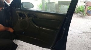 Как снять дверной замок передней правой двери Ford Focus 1