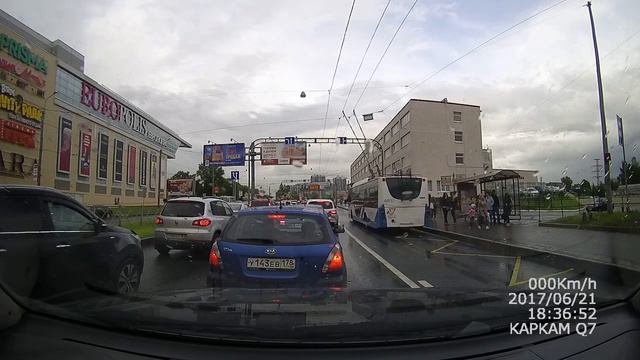 Движение по выделенной полосе Кантемировская улица часть 2 смотреть онлайн