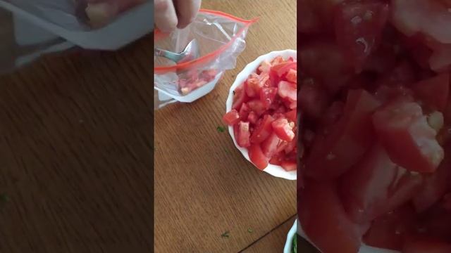 замораживаем помидоры, зелень, болгарский перец | готовимся к зиме смотреть онлайн