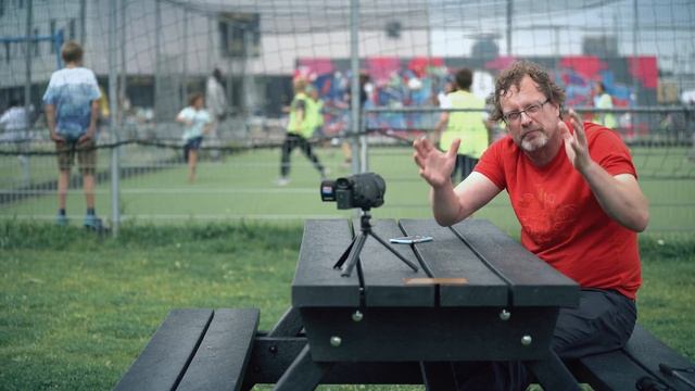 Uitpakparty Sony AX53 deel 2: handige extra opties смотреть онлайн