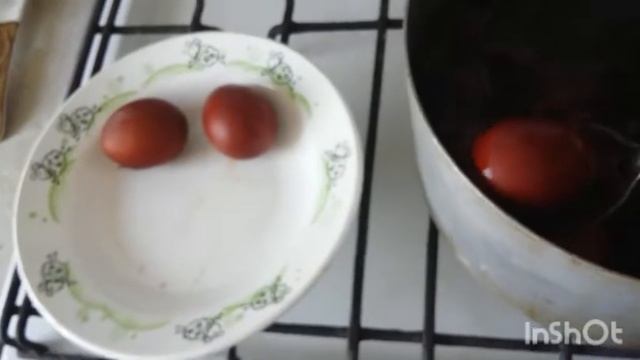 Красим яйца, пеку кулич .?? смотреть онлайн