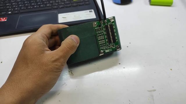 Сбора для детских электромобилей 12.6v 10.6ah(Boston 5300) смотреть онлайн