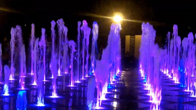 Поющий фонтан. Казань. Городской парк им. Горького смотреть онлайн