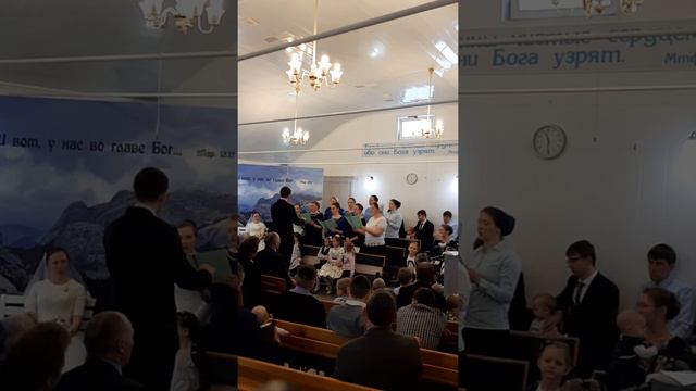 Пение Капельки слезинок смотреть онлайн