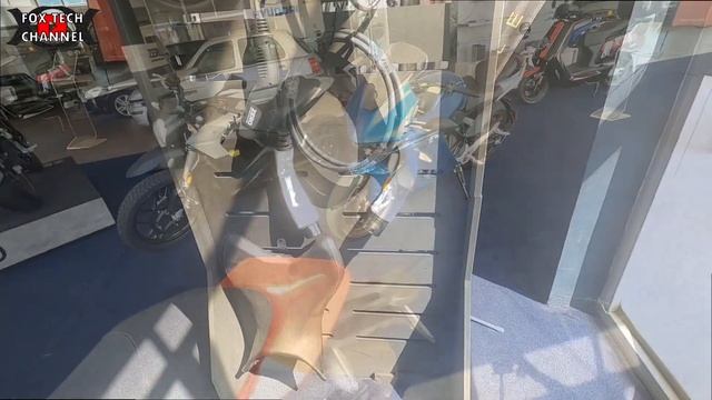 SCOOTER ELETTRICO NIU + ZERO MOTO ELETTRICA - RICARICHI E VAI! смотреть онлайн