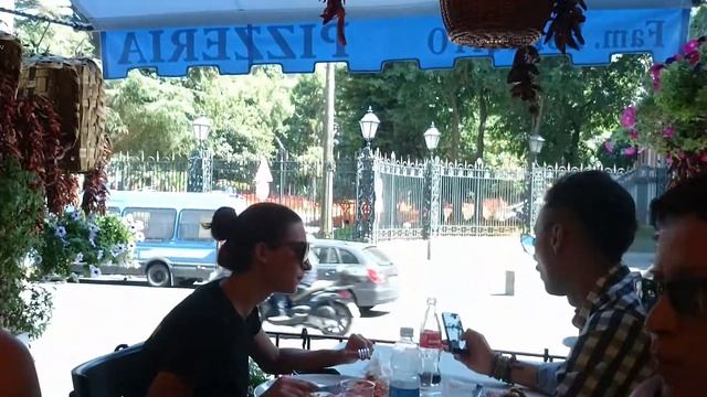 Не сьесть в Неаполе пиццу - это что быть у колодца и не напиться!)) смотреть онлайн