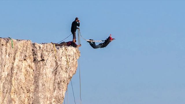 Прыжок с вершины Качи-Кальона смотреть онлайн