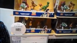 Disney store in NY. Магазин игрушек Дисней в Нью-Йорке. 2015 г.