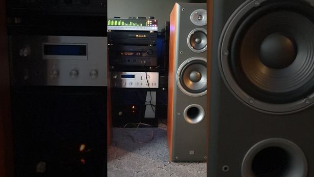 JBL E60 смотреть онлайн
