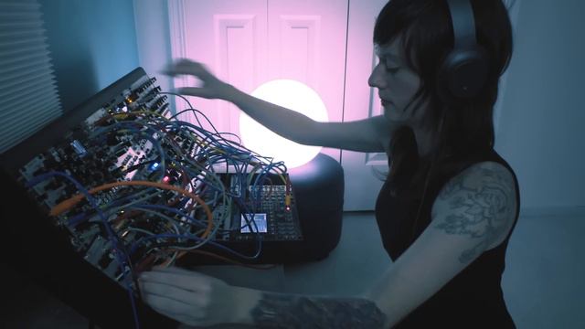 Modular Jam with Basimilus Iteritas Alter, Intellijel Plonk, Shapeshifter, and Sample Drum смотреть онлайн
