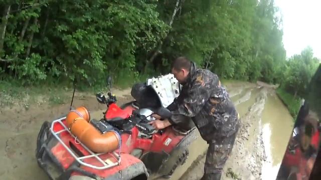 в хонду влезло бревно смотреть онлайн