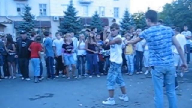 Тектоник - новый танец захватывает молодежь города смотреть онлайн