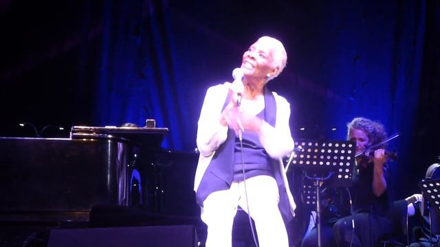 Dionne Warwick - Heartbreaker ( She's Back: One Last Time Tour ) Brighton Dome - 8th June 2022 смотреть онлайн