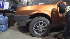 Купил ВАЗ-2109. Начались проблемы...Установка подкрылков. Пластик в салон