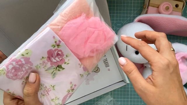 Набор для шитья игрушки - текстильная игрушка Кэнди -Handmade Fabric Toy Kandy смотреть онлайн