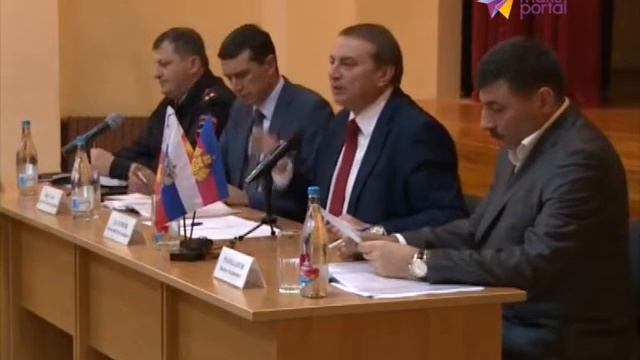 Мэр и жители Молдовки решали проблему газопровода смотреть онлайн