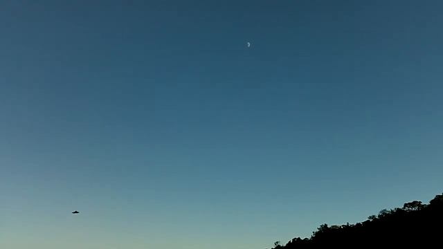 f22 rc plane flying with moon backround part 1 смотреть онлайн