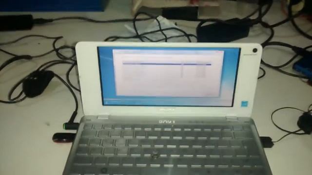 O Menor Netbook Sony Vaio