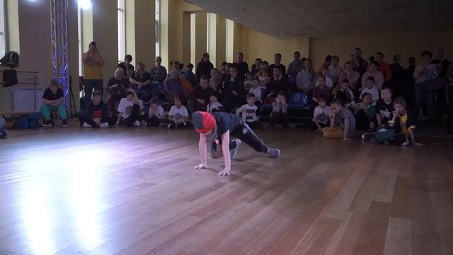 POTAYA x ПЧЁЛКА | BGIRL 7-10 ЛЕТ | BREAKING 1x1 смотреть онлайн