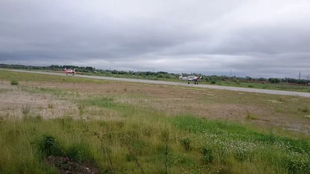 Пилотажная группа Барсы на Боровой. Групповой взлет. смотреть онлайн