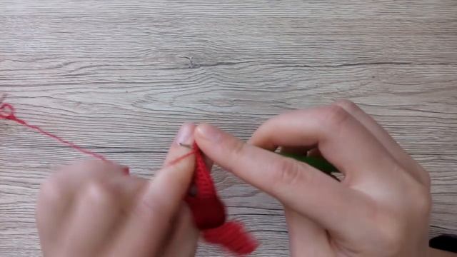 Как связать платье для куклы крючком с каймой кружевом смотреть онлайн