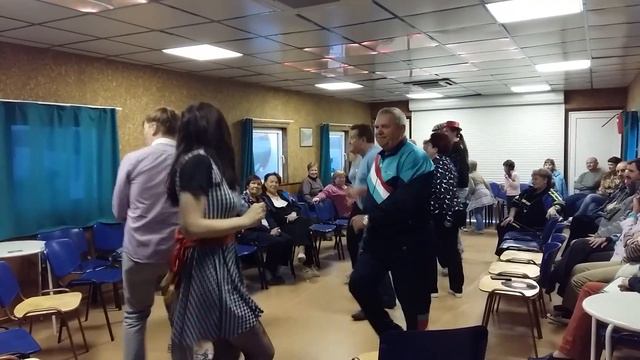 Исполняет Роман Желнов. смотреть онлайн