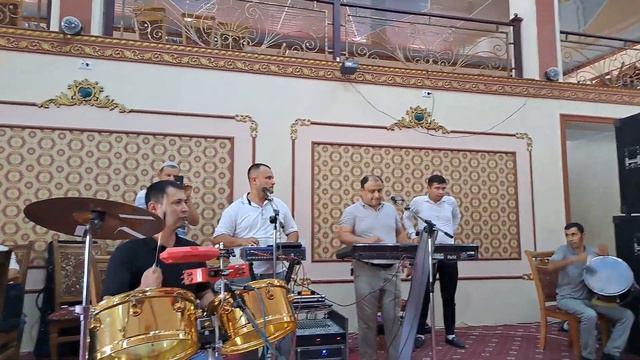 Dilmurod Muzaffar Madmusayevlar Log‘onda Shukrona to‘yxonasida.Popuri qo‘shiqlar b.n davom etamiz. смотреть онлайн