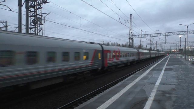 Электровоз ЭП2К-033 с поездом №109 Санкт-Петербург - Астрахань смотреть онлайн