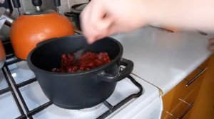 КИСЛО-СЛАДКИЙ БРУСНИЧНЫЙ СОУС К МЯСУ. БЫСТРО. ВКУСНО. ПОЛЕЗНО. #Одной_левой #соус #sauce #Shorts