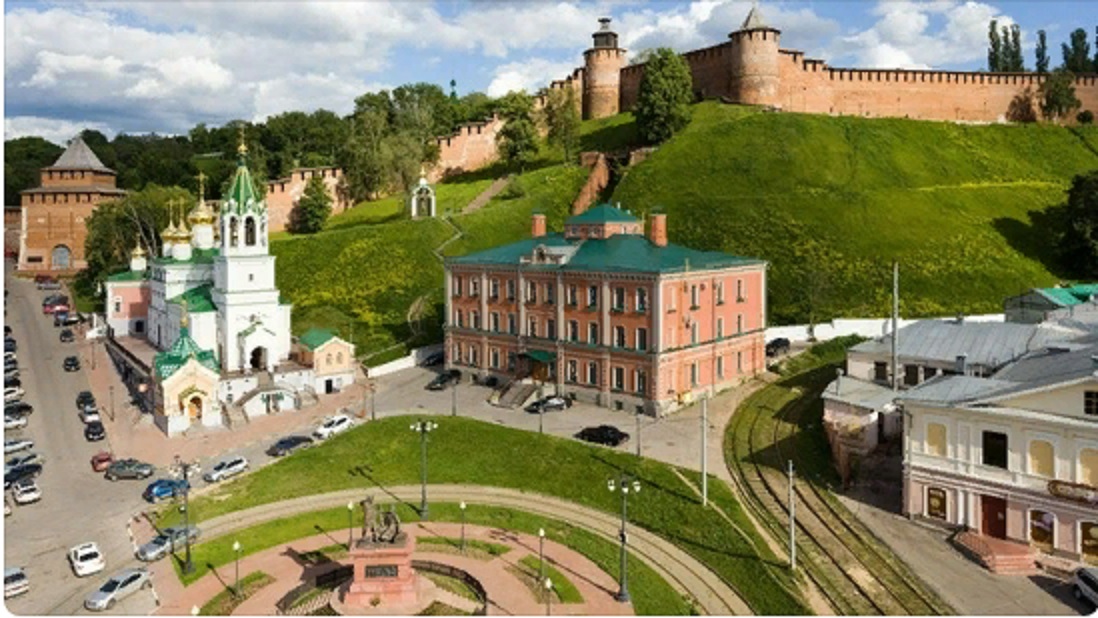 Нижний Новгород 800 . Шоу дронов.mp4 смотреть онлайн