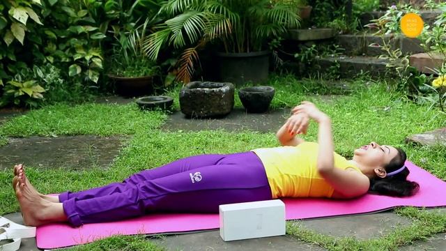 How To Do FISH POSE | Step By Step Matsyasana | Yoga For BEGINNERS | Simple Yoga Lessons смотреть онлайн