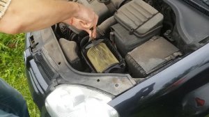 GOLF 5 - Замена воздушного фильтра 1.6 BSE