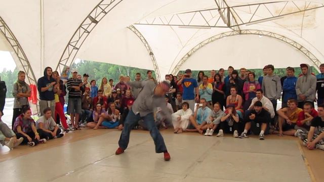 Хип Хоп Линия, Бирюса 2012 Storm Judge Showcase смотреть онлайн