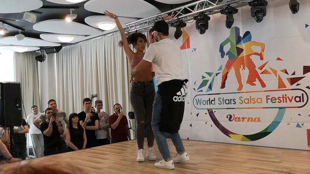 (Bachata Sensual Advanced Moves) Dario y Sara - World Stars Salsa Festival (Bulgaria 2019) смотреть онлайн